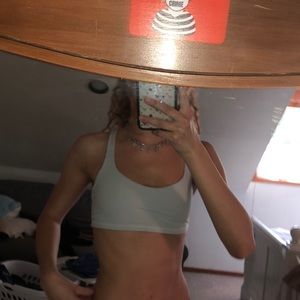 White lululemon sports bra